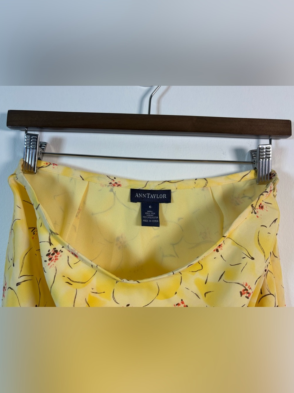 Ann Taylor 100% Silk Yellow Floral Midi Skirt Fluted Hem Size 6 - Picture 8 of 11